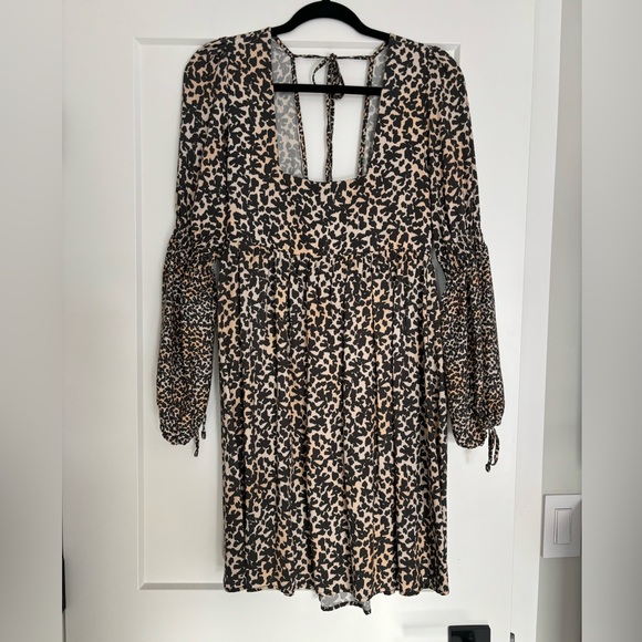 Maaji leopard print babydoll dress with puff sleeves - Picture 6 of 6